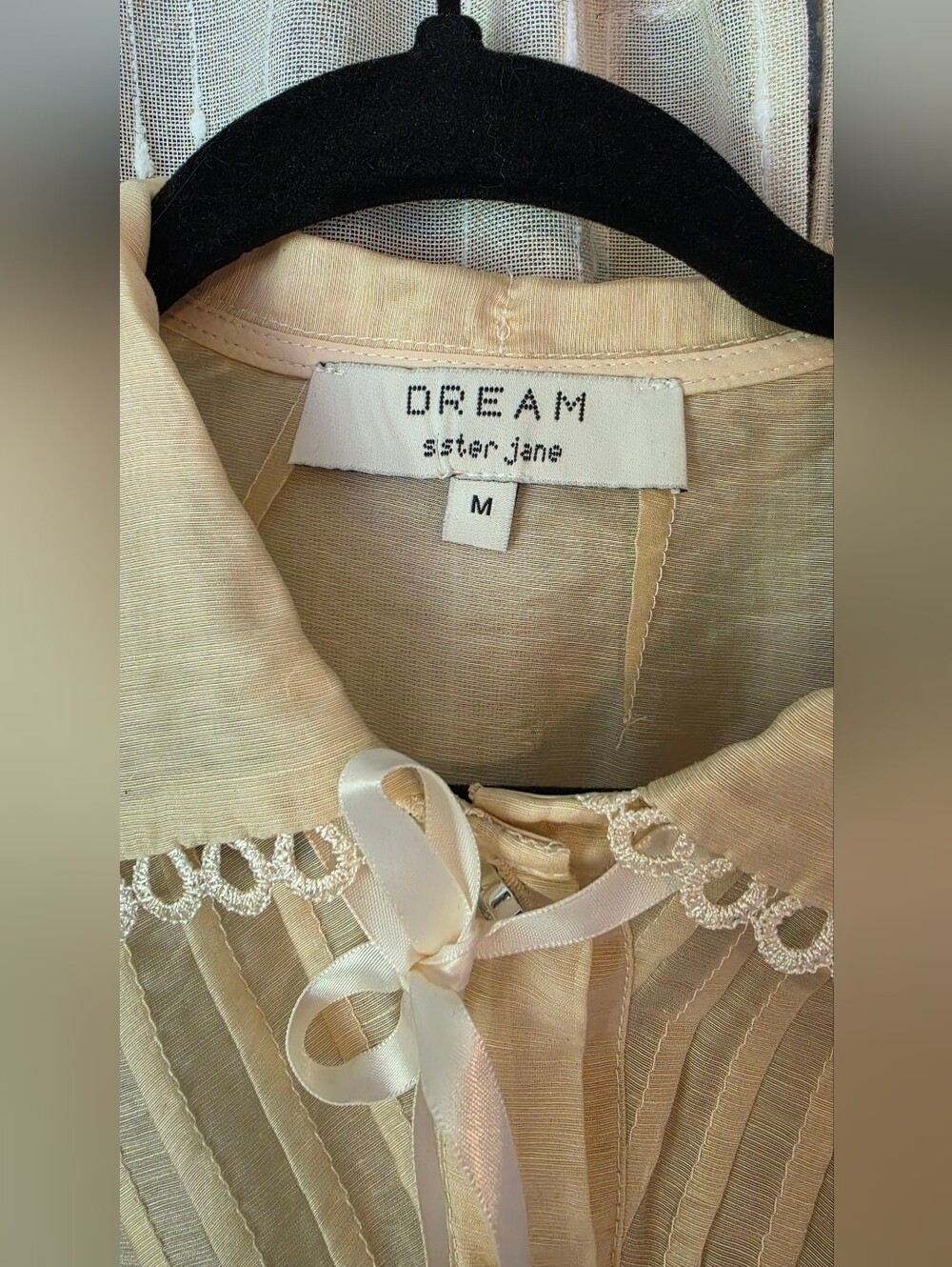 Lulu's Lace-Trim Bow Tie Button Front Blouse - Cream - Picture 5 of 10
